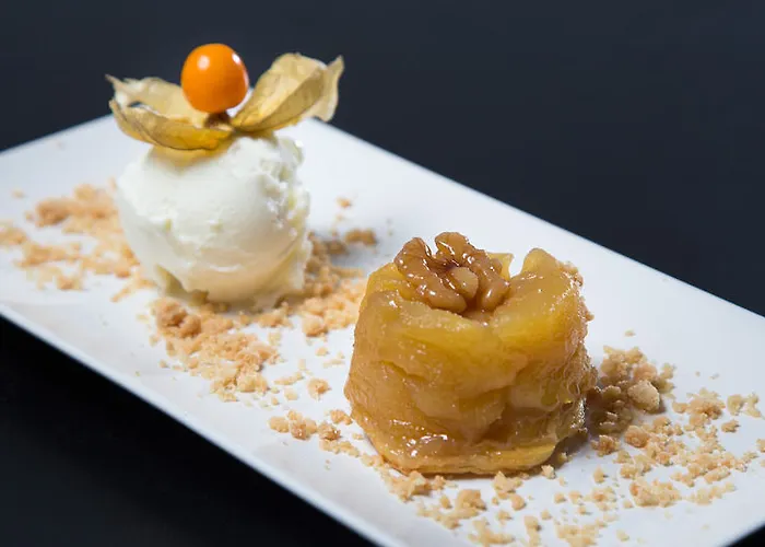 Expo Astoria Hotel 3*