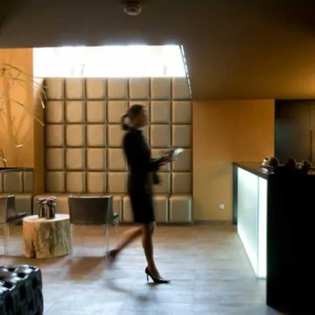 מלון Expo Astoria