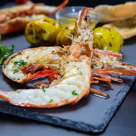 Expo Astoria מלון 3*