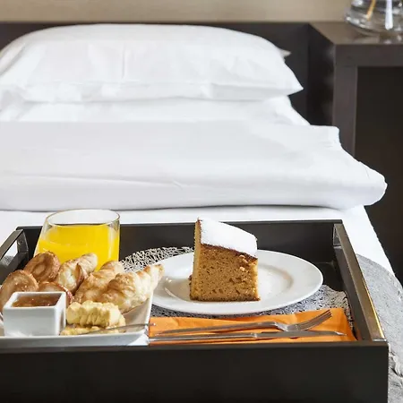 מלון Expo Astoria