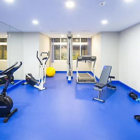 מלון Expo Astoria 3*